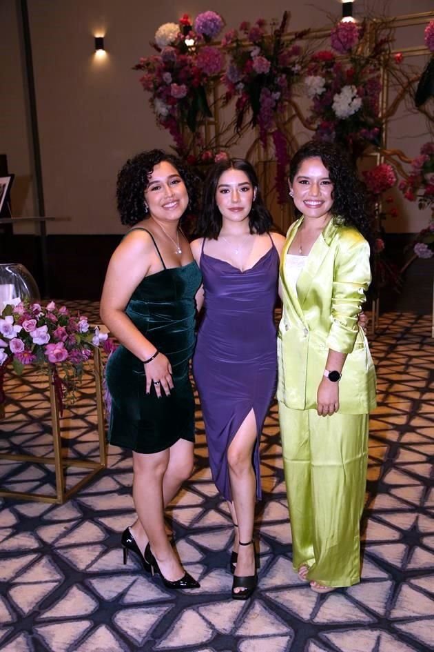 Paola Zúñiga, Gabriela Zúñiga y Daniela Zúñiga