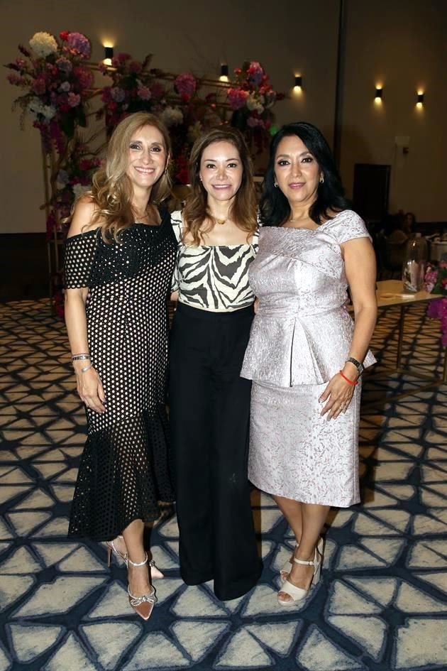 Conchis Gómez, Alejandra Gómez y Lydia Gómez