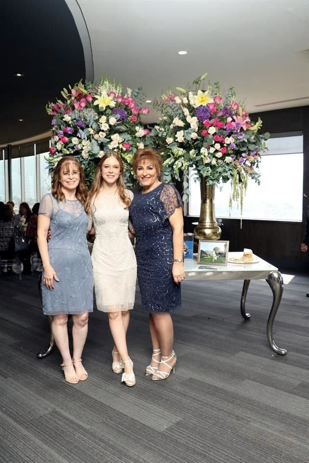 Myrna García de Ramos, Ilse Ramos García y Sandra Garza de Villarreal