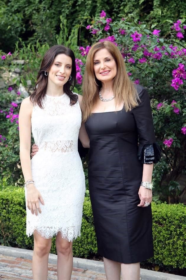 Mireya Ríos Vázquez y Alejandra Vázquez Ábrego