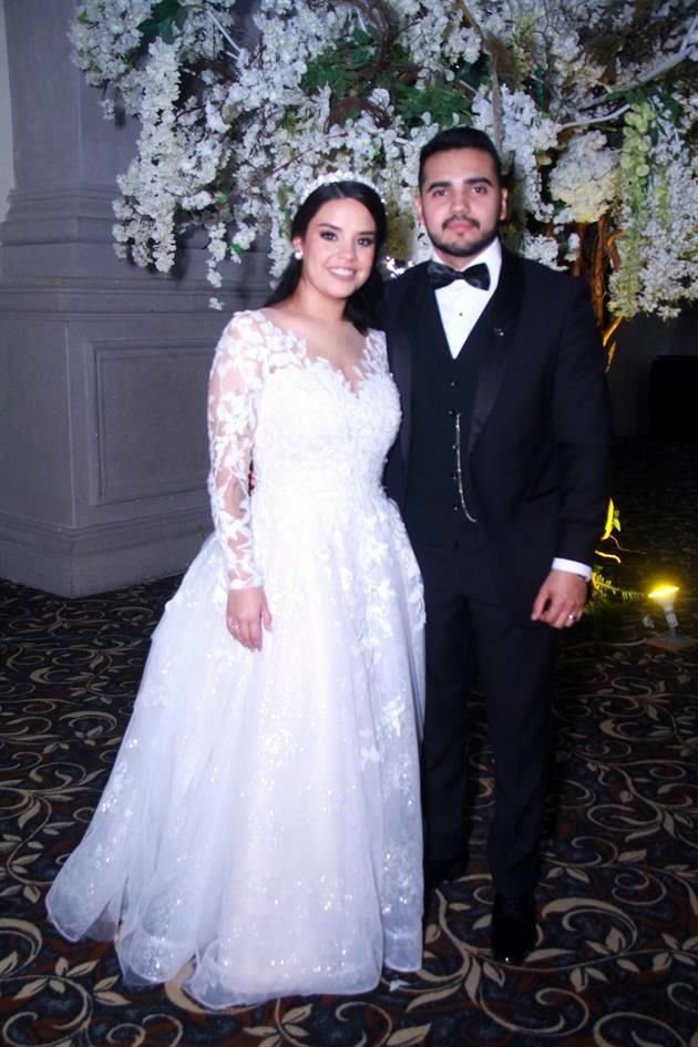 Mariana Castillo Salinas y Juan Antonio Esparza García