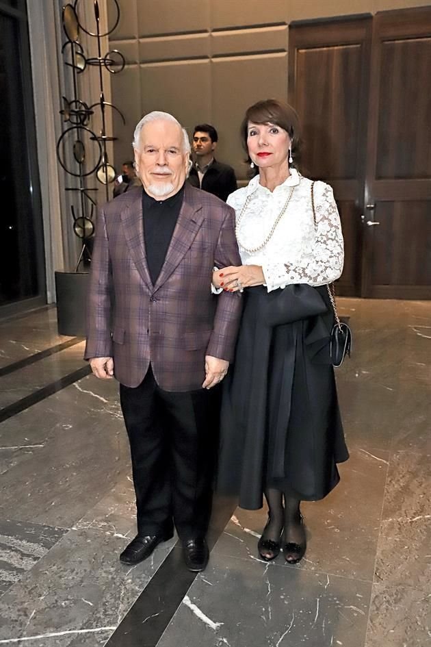 Gustavo de la Garza y Carmen Bortoni de De la Garza