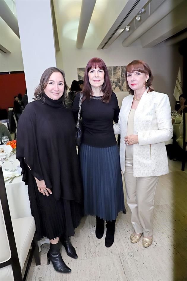 Verónica González Casas, Leonor Guzmán de Vázquez y Carmen Bortoni de De la Garza