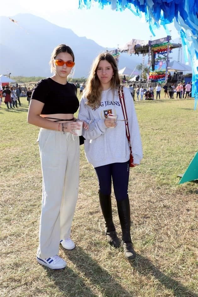 Raquel Treviño y Cordelia Canavati