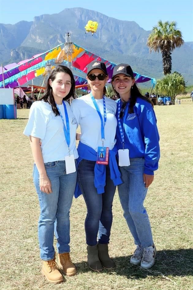 Paulina Ayala, Daniela Garza Díaz y Paula Martínez