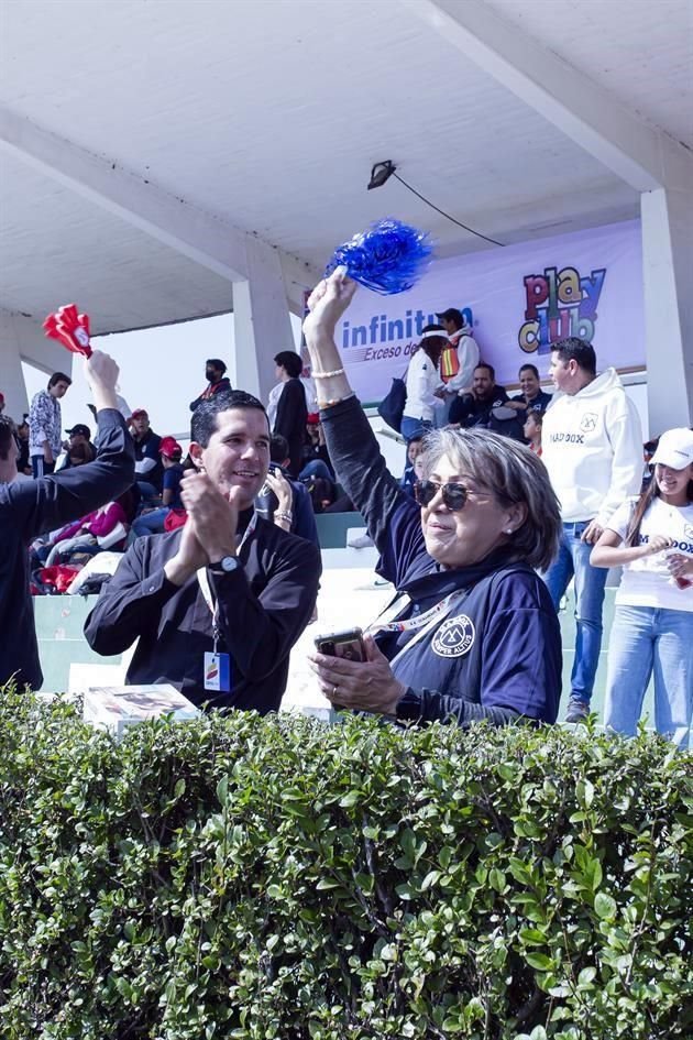 Padre Salvador Escoto y Virginia Paniagua