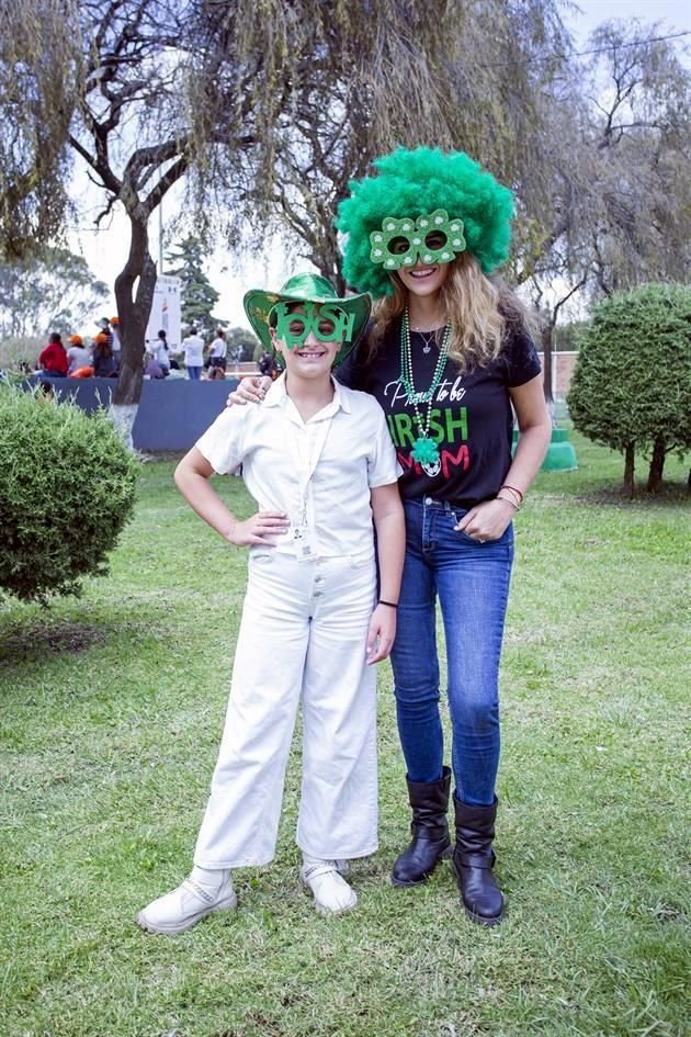Yovana Marcos  y Yovana Karam (Monterrey)