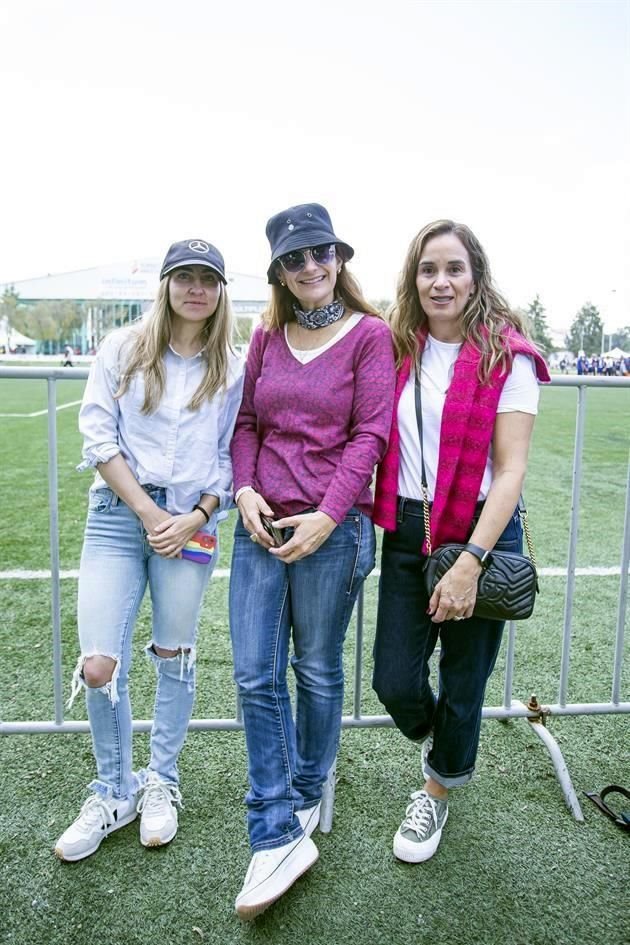 Alejandra Olavarrieta, Claudine Magallanes y Bertha Rodríguez (León)