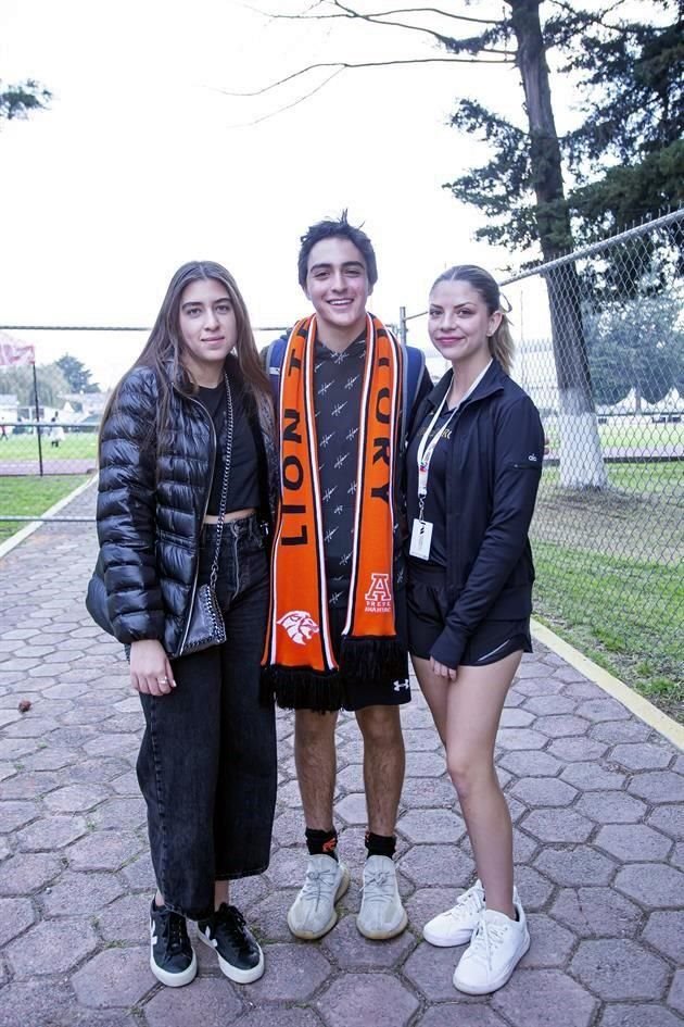 Ana Sofia Leal, Paulo Sánchez y Natalia Rangel (Querétaro)