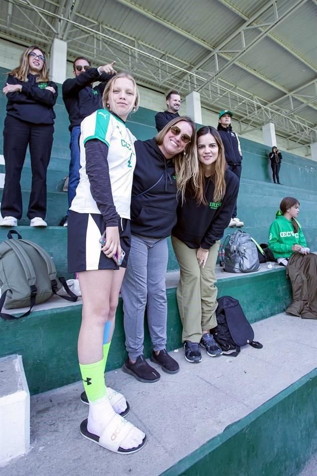 Delia María Carrera, Delia Villarreal y Florencia Martínez de Abdala (Monterrey)