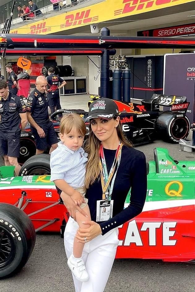 Adrián Fernández Jr. y Priscila Perales