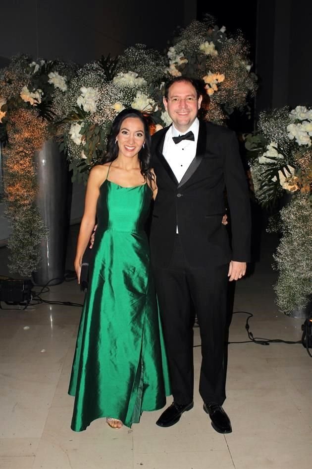 Lucy Galván y Roberto Martínez