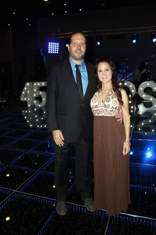 Rodrigo Tapia y Adriana Guajardo