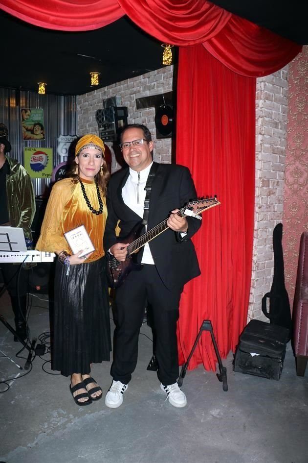 Aldahara Rodríguez y Sergio Núñez