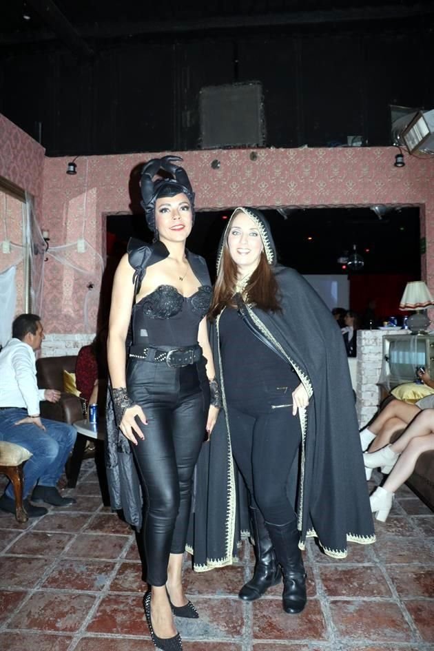 Wendy Luna y Linda Garza