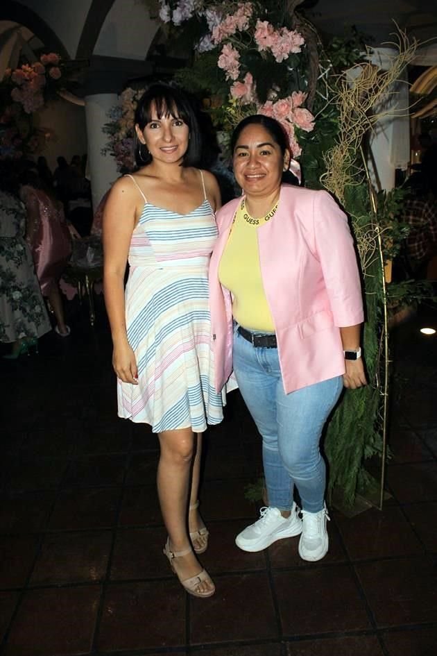 Emily Caldera y Marisol Quiñones