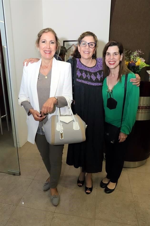 María Rosa Cantú de Ruiz, Regina García y Mary Carmen Treviño