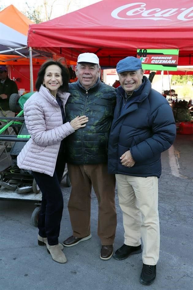 Maru Favela de Guzmán, Fidencio Guzmán y Gonzalo Zambrano