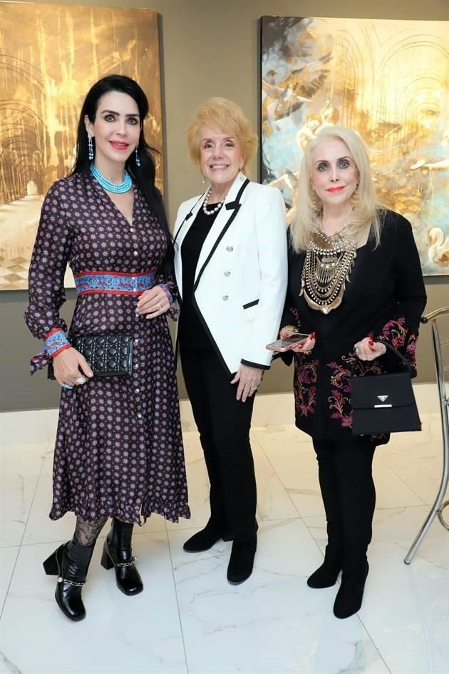 Martha Martínez de Ruiz, Lily Flores y Tey González de Salas