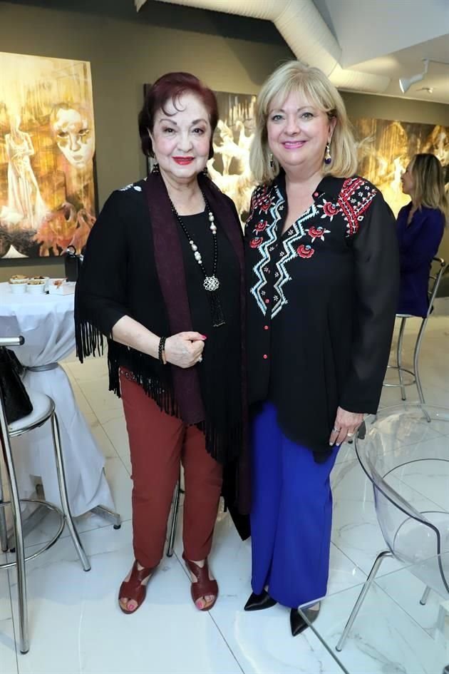 Carmen Montfort de Cárdenas y Blanca Hinojosa