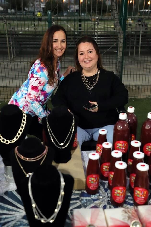 Denise Morales y Hannia Stahl