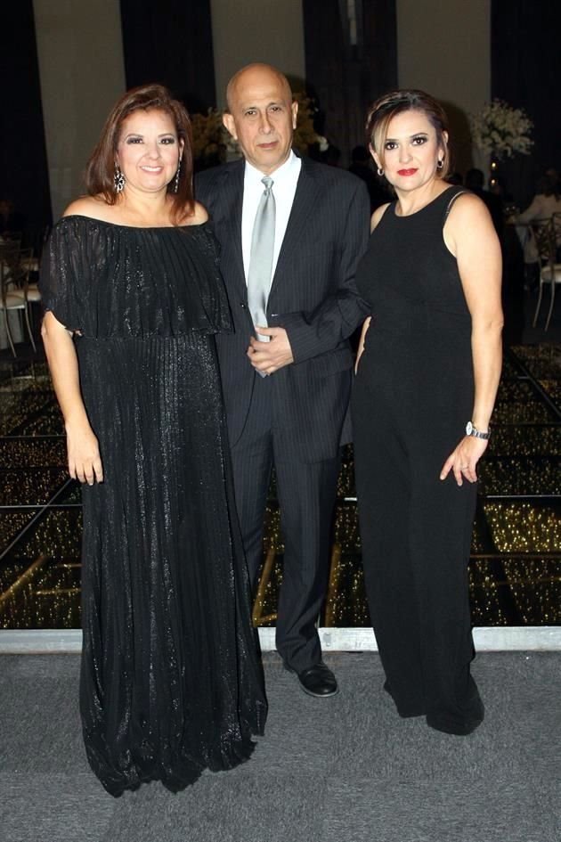 Sara Salinas, Luis Fuentes y Laura Garza