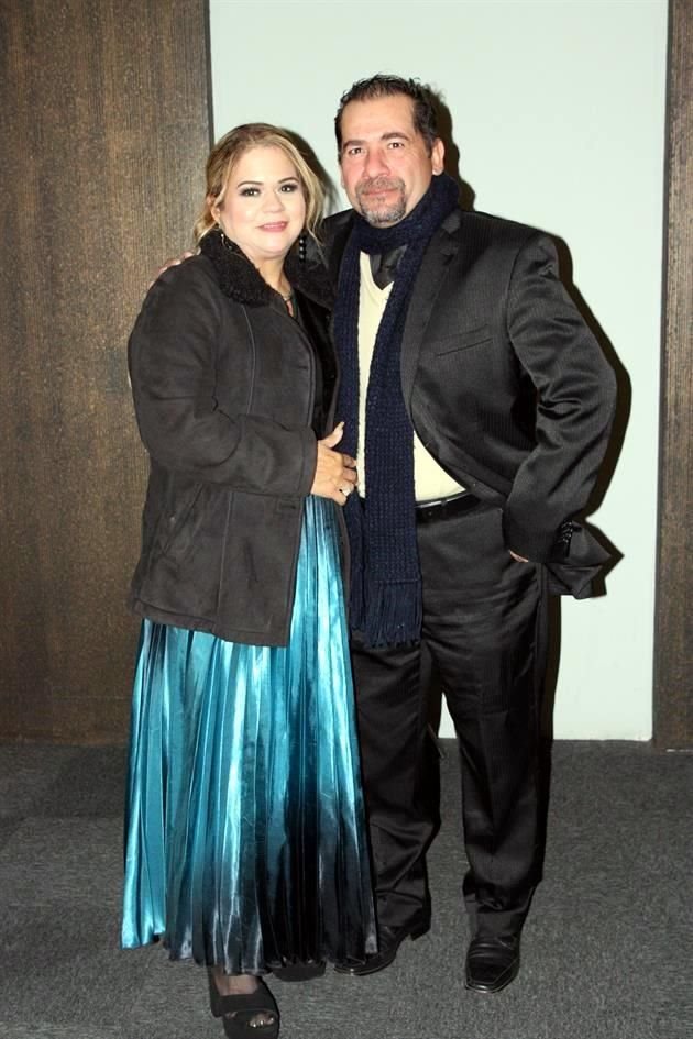 Rocío Dávila y Omar Garza