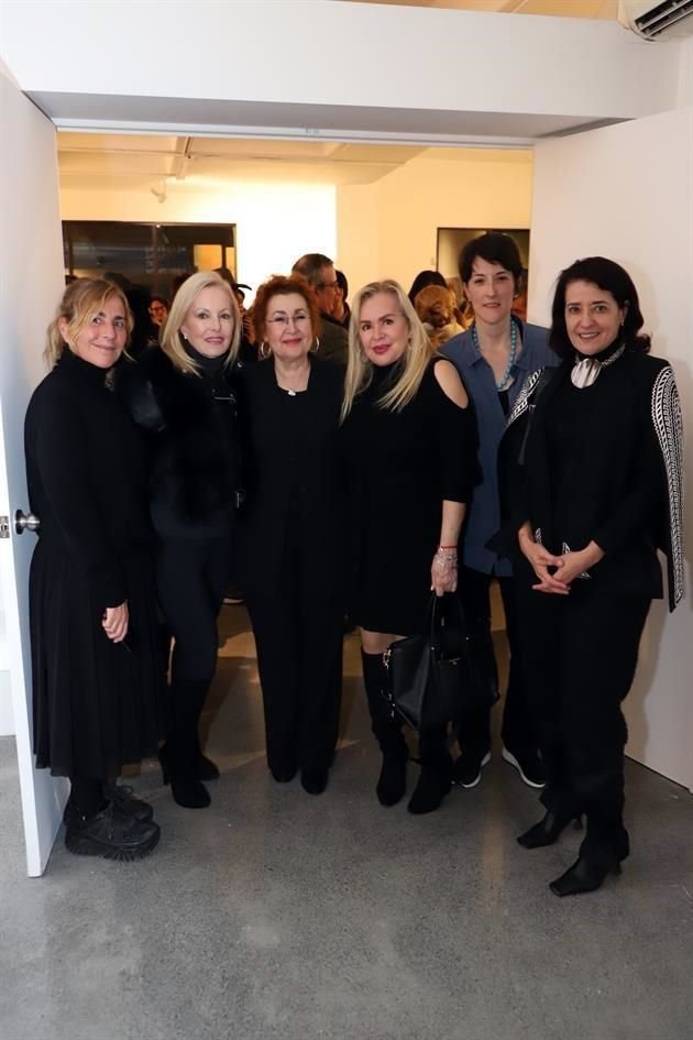 Anllélica Pérez Salinas, Consuelo Ibarra de Benavides, Emma Molina, Mónica Garza Morton, Alejandra Quintanilla Laubner y Taiyana Pimentel