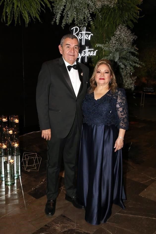 Gustavo Ortiz Honc y Lidia Escalante de Ortiz