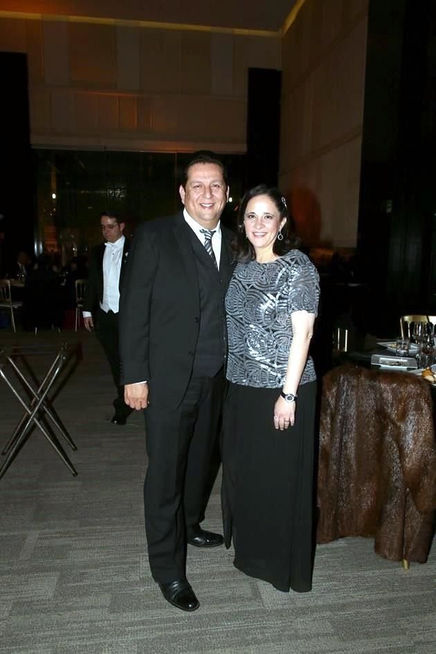 Manuel Acuña y Mayela Quiroga