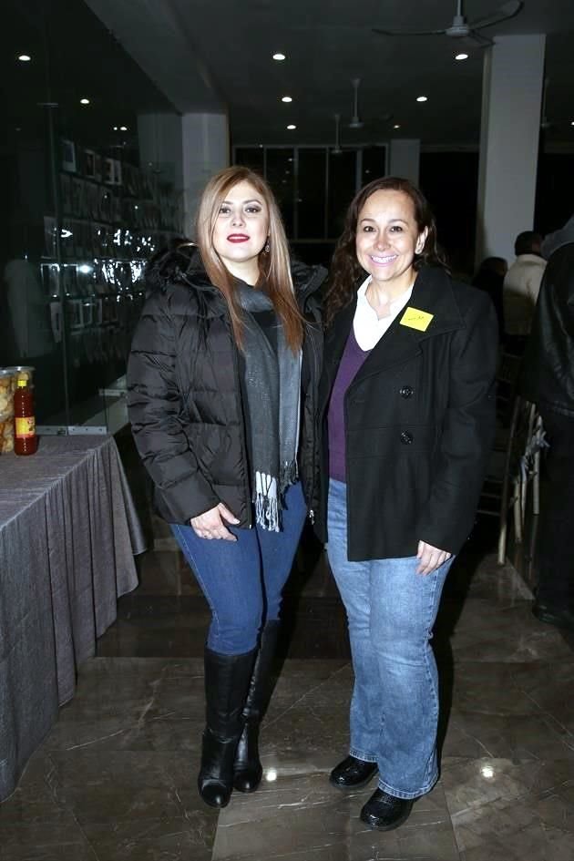 Ana Luisa Treviño y Brenda Garza