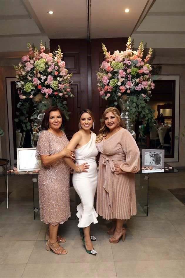 Rosy de Belmares, Patricia Rodríguez y Rosy de Ortega