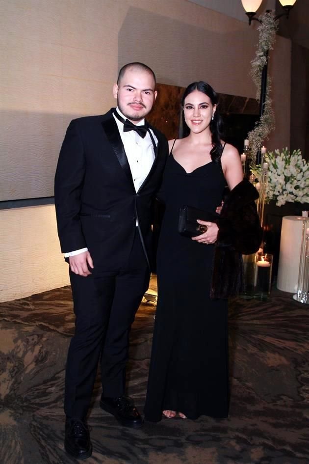 Mario Mendoza y Katy Sosa