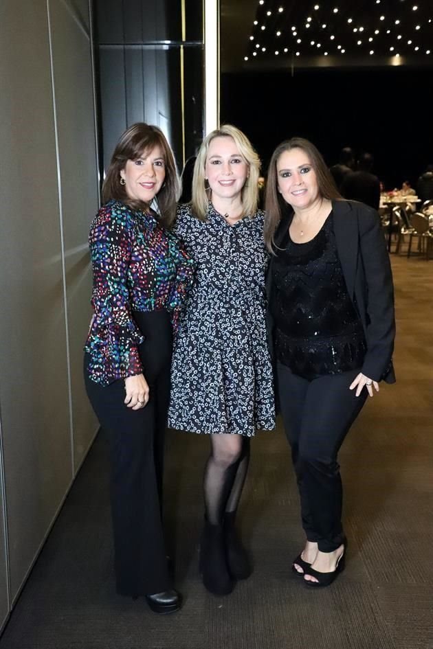 Mirna Elizondo, Nancy Elizondo, y Blanca Elizondo