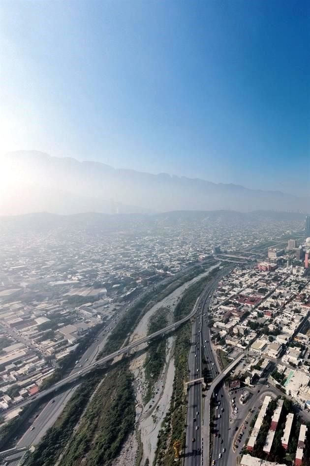 uego de varios días con una fuerte contaminación, y tras críticas de asociaciones por la falta de alertas ambientales, el Estado emitió una el sábado, la cual fue desactivada el domingo.
