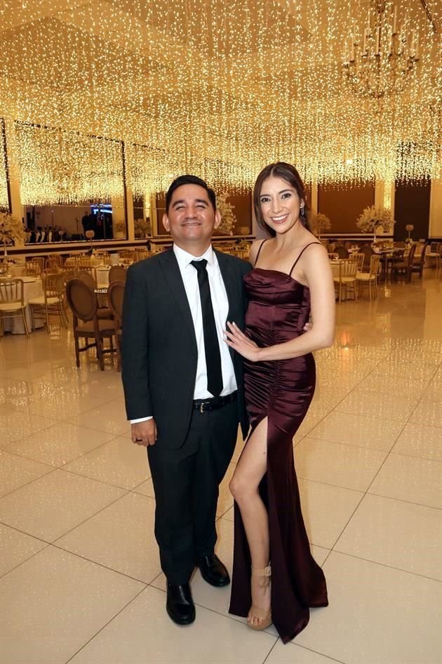 Alejandro Márquez y Gabriela Cantú