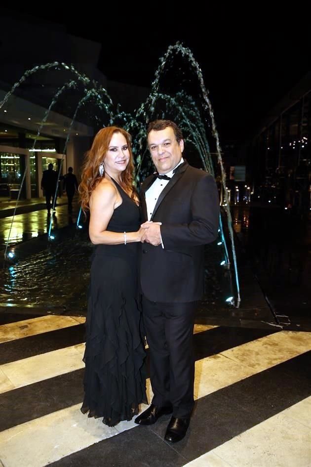 Adriana Cano y Otoniel García