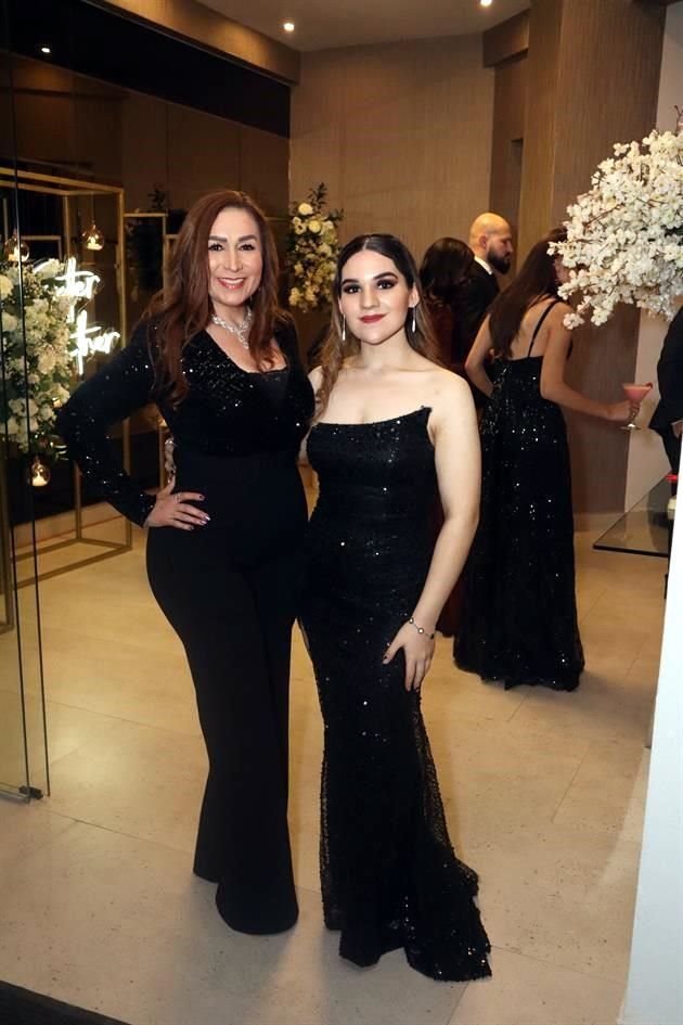 Tere Ayala y Alondra Garza