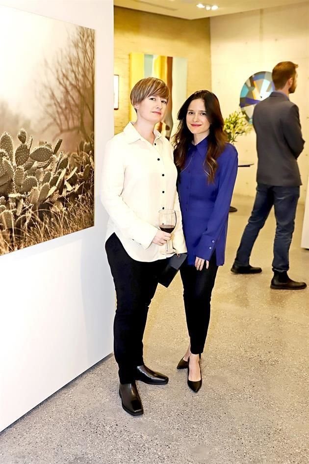 Sofía Flores y Cata Leija