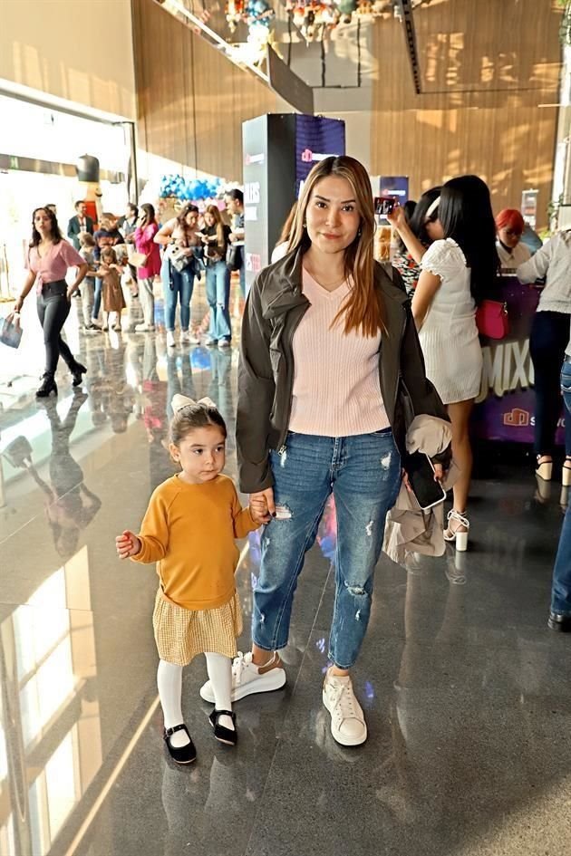 Bárbara Rojas Yllán y Alejandra Yllán