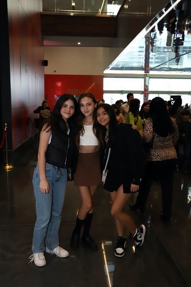 Alexa Gallardo, Ainara Maturana y Dévika Gámez