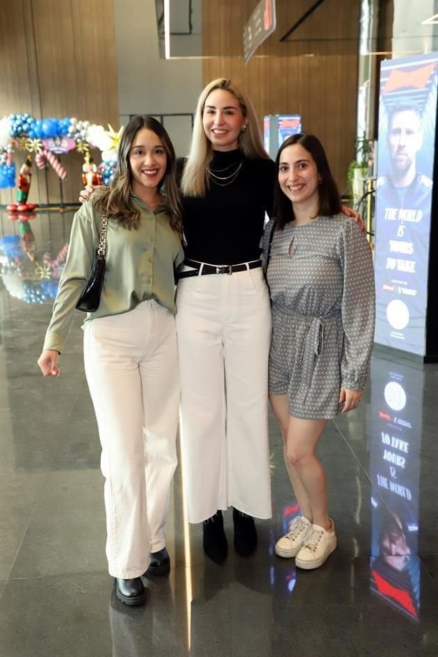 Hassany Martínez, Nathalie Campos y Galia González