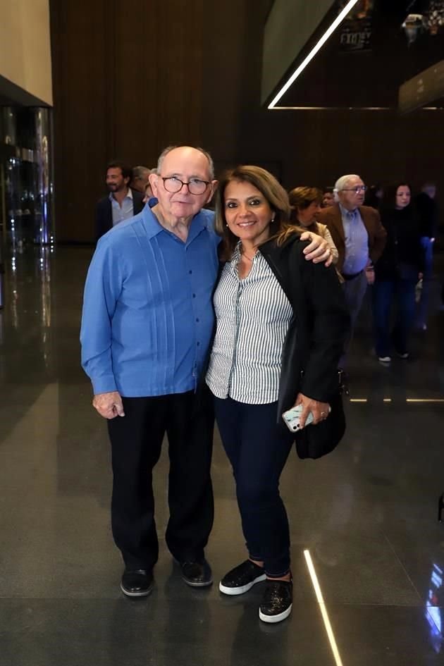 Mario Cavazos y Lilia Villarreal