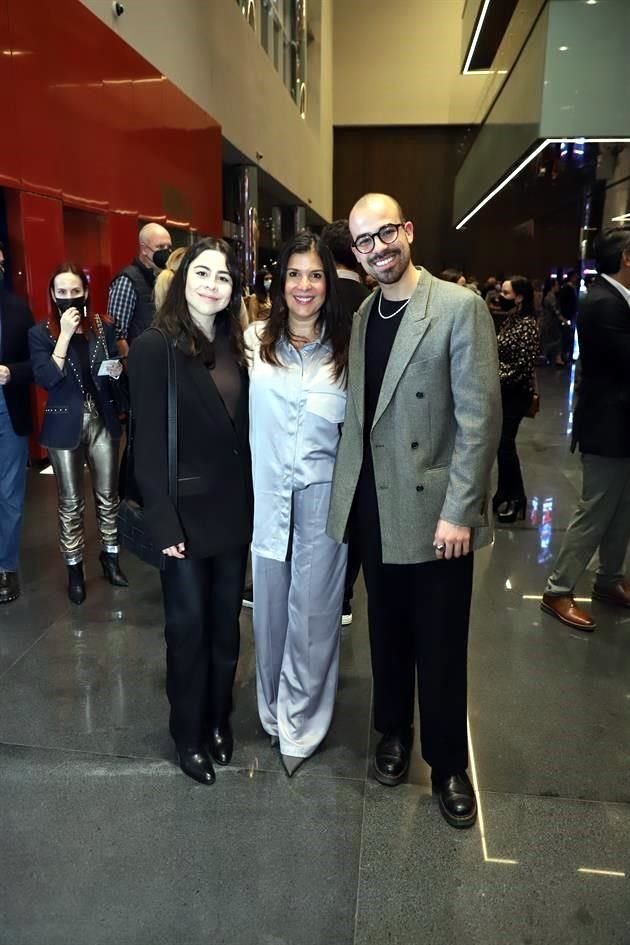 Paloma Cuesta, Lorenia Canavati y Emiliano Cuesta