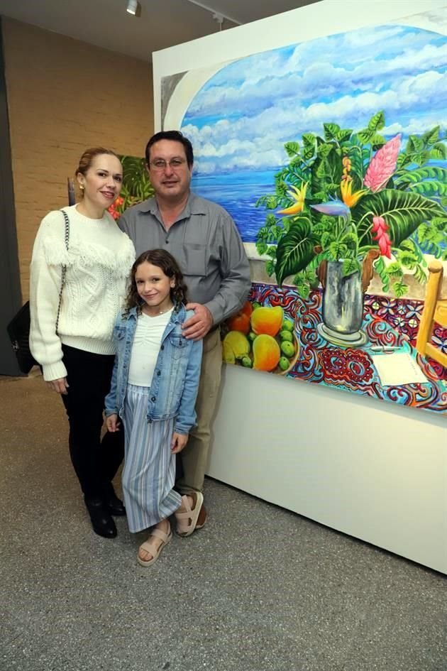 Erika Sánchez de Garza, Adrián Garza y Eva Garza