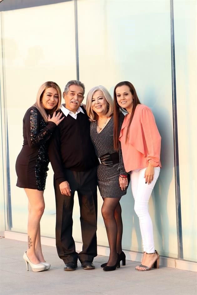 Aidé Mayela Banda, Nabor Bada Martínez, Idalia Mayela Hernández de Banda y Yaneth Marisol Banda