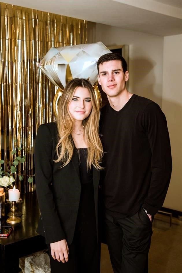 Fernanda Guajardo y Rodrigo de la Garza Martínez