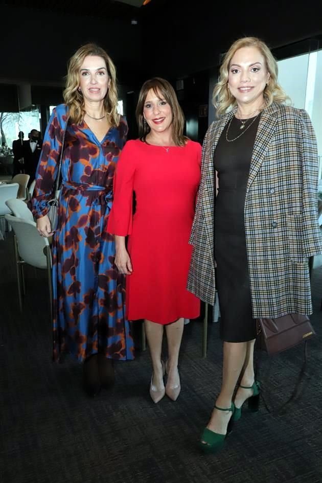 Mavy Flores de Zambrano, Miriam Guajardo de Garza y Beatriz Ravelo