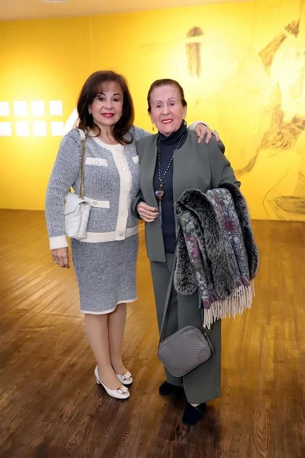 Teresa Serna de Peñalver y Lupina Salinas