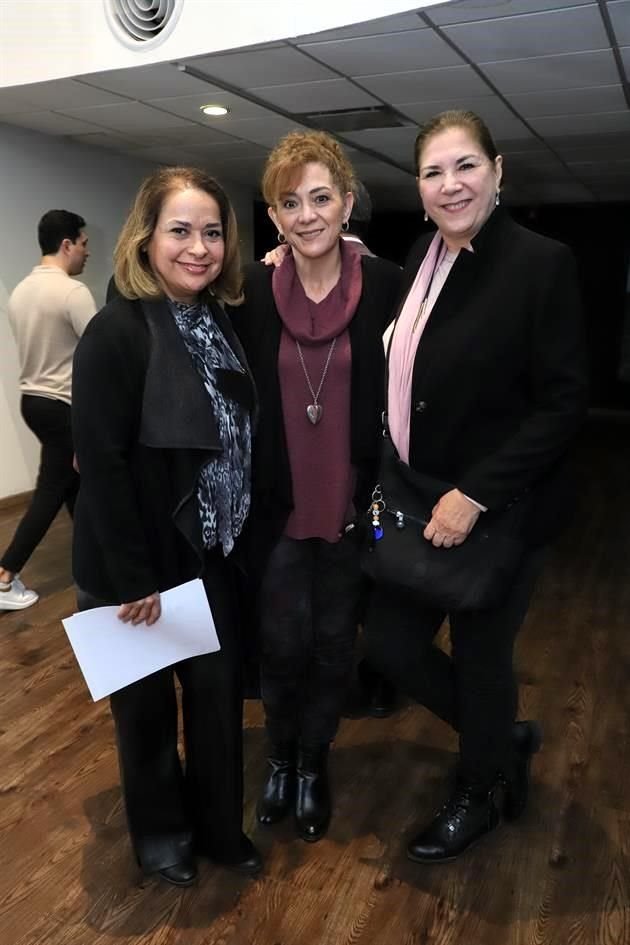 Martha Treviño, Cristina Ibarra y Sandra Salazar